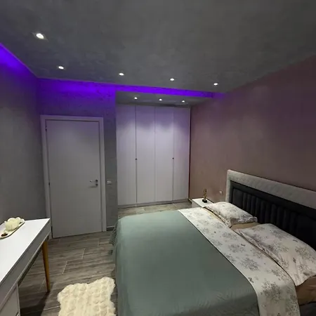 Lägenhet Luxury 1 *